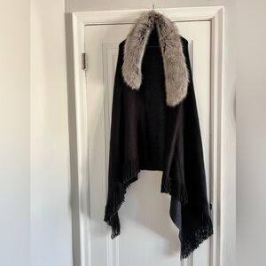 Lauren by Ralph Lauren wool shawl with faux fur collar